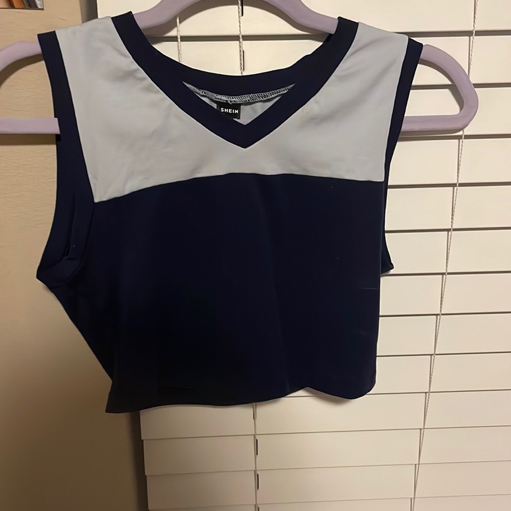 CUTE CROP TOP